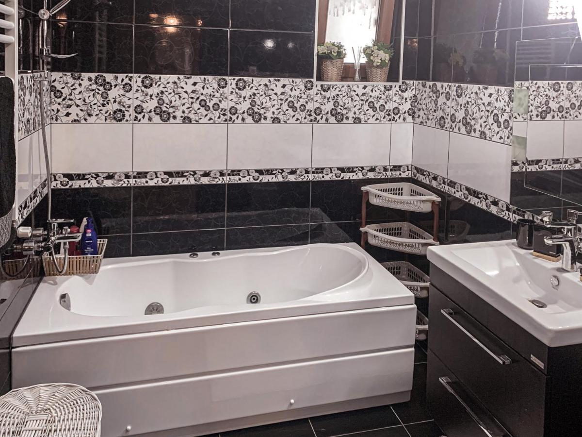 Apartment 2 Rooms Luxury Bükreş Dış mekan fotoğraf